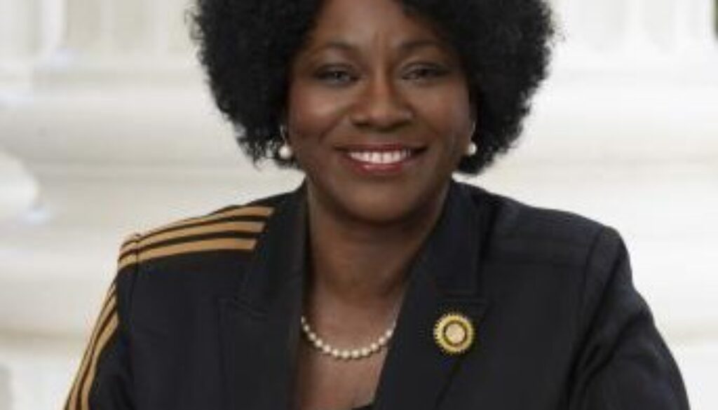 McKinnor-e1678487915204